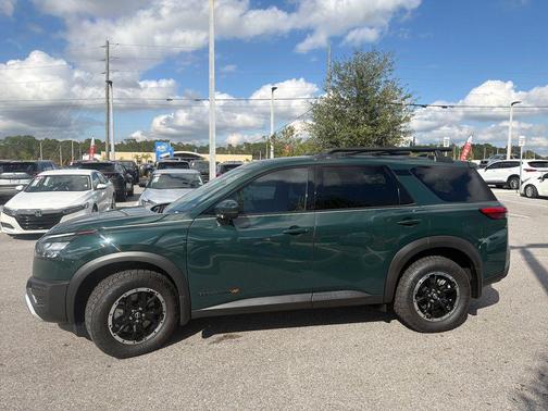 2025 Nissan Pathfinder Rock Creek 4WD
