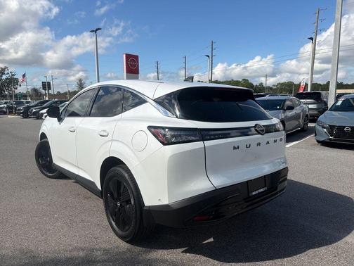 2025 Nissan Murano SV