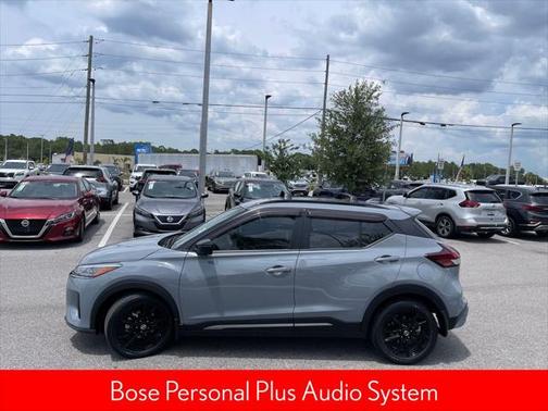 2021 Nissan Kicks SR