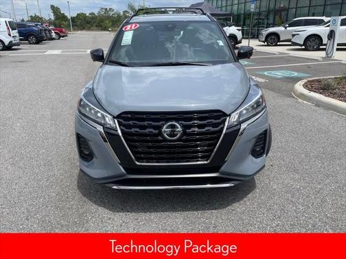 2021 Nissan Kicks SR