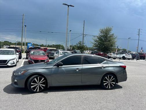 2020 Nissan Altima SR FWD