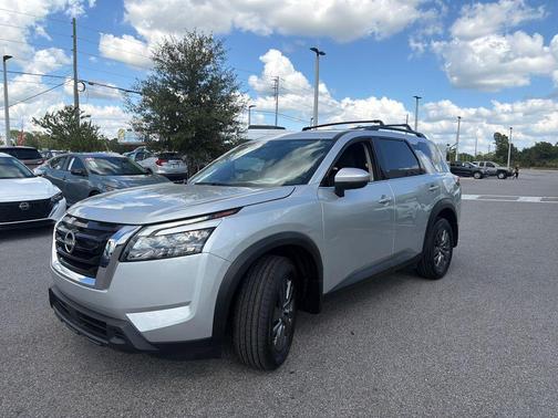 2025 Nissan Pathfinder SV FWD