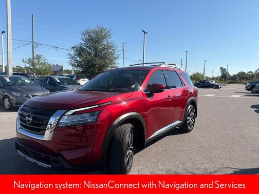 2024 Nissan Pathfinder Platinum FWD