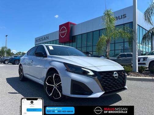2025 Nissan Altima SR FWD