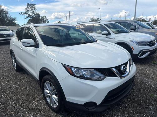 2017 Nissan Rogue Sport SV