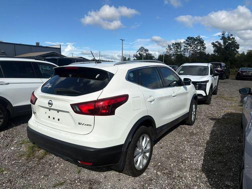 2017 Nissan Rogue Sport SV