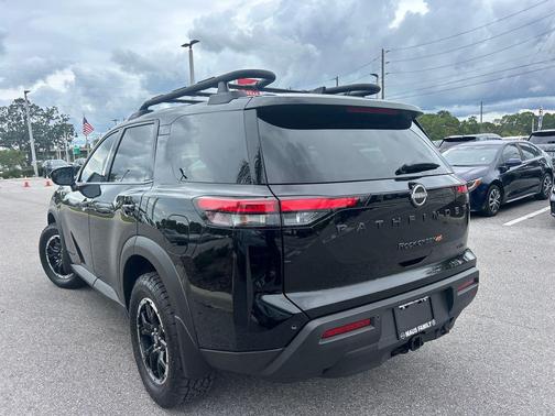2025 Nissan Pathfinder Rock Creek 4WD