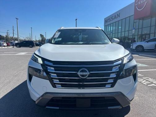 2025 Nissan Rogue SL