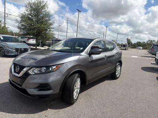 2022 Nissan Rogue Sport S