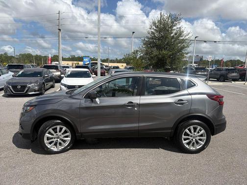 2022 Nissan Rogue Sport S