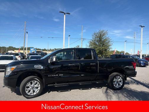 2024 Nissan Titan XD SV