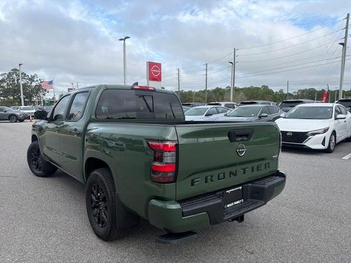 2026 Nissan Frontier SV
