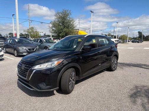 2021 Nissan Kicks SV
