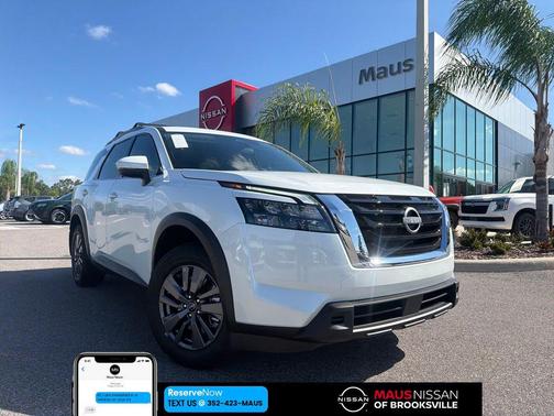 2025 Nissan Pathfinder SV FWD