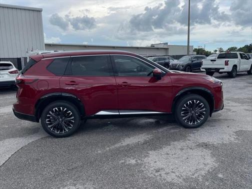 2025 Nissan Rogue Platinum