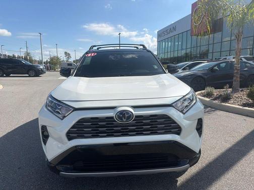 2021 Toyota RAV4 Hybrid SE
