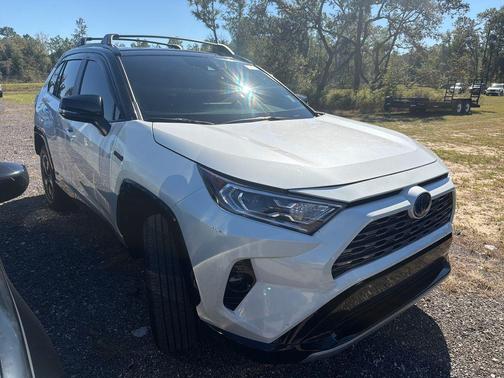 2021 Toyota RAV4 Hybrid SE