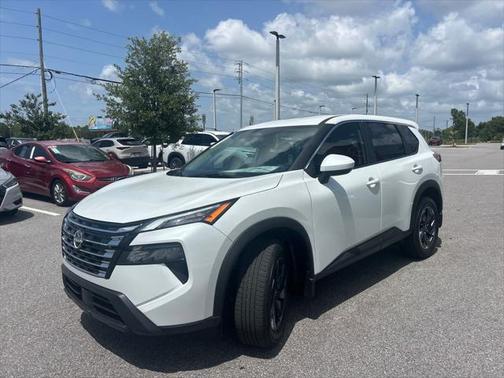 2025 Nissan Rogue SV