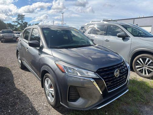 2021 Nissan Kicks S