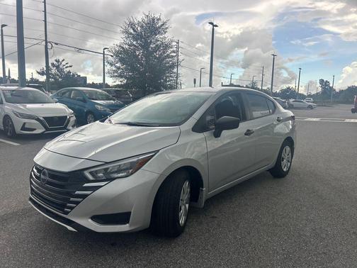 2025 Nissan Versa 1.6 S