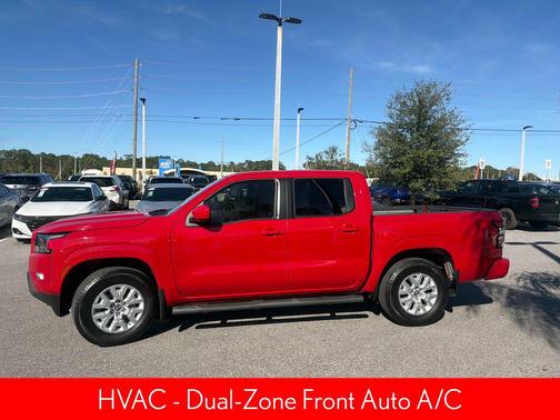 2022 Nissan Frontier SV