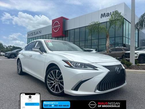 2019 Lexus ES 300h Base