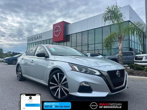 2022 Nissan Altima SR FWD