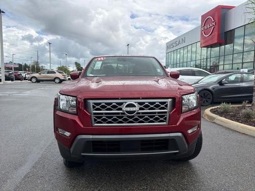 2024 Nissan Frontier SV