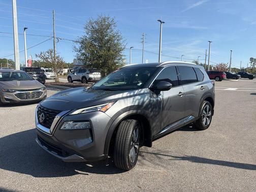 2023 Nissan Rogue SL