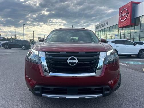 2025 Nissan Pathfinder Platinum 4WD