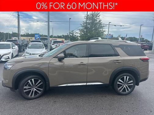 2025 Nissan Pathfinder Platinum FWD