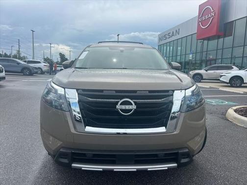 2025 Nissan Pathfinder Platinum FWD