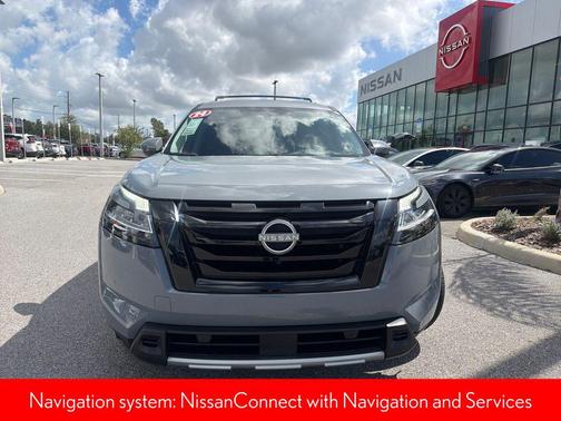 2024 Nissan Pathfinder Platinum FWD