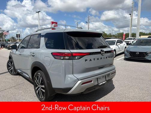 2024 Nissan Pathfinder Platinum FWD