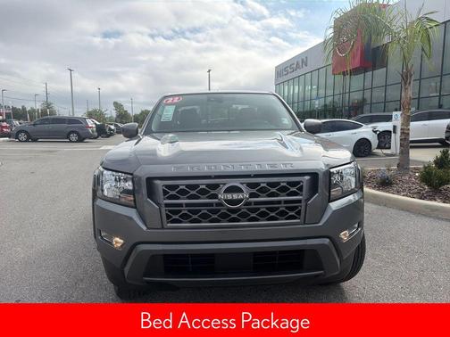 2022 Nissan Frontier SV