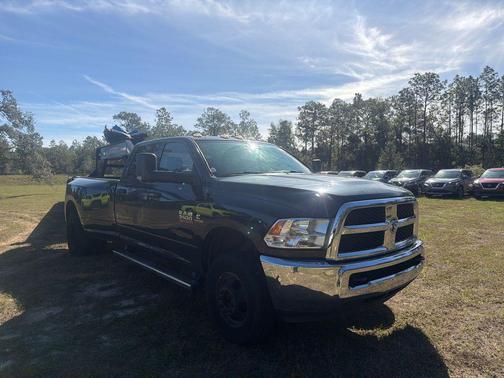 2018 RAM 3500 Tradesman Crew Cab 4x4 8' Box
