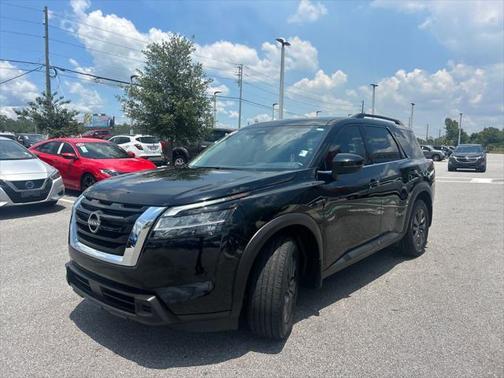 2022 Nissan Pathfinder SV 2WD