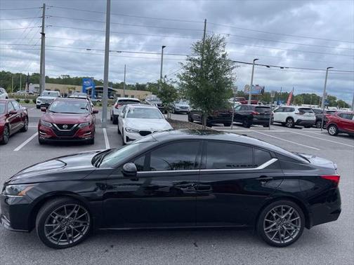 2024 Nissan Altima SR VC-Turbo FWD