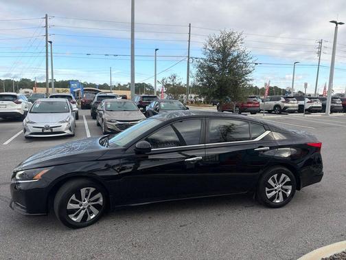 2023 Nissan Altima S FWD