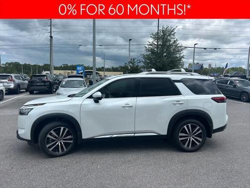 2025 Nissan Pathfinder Platinum FWD