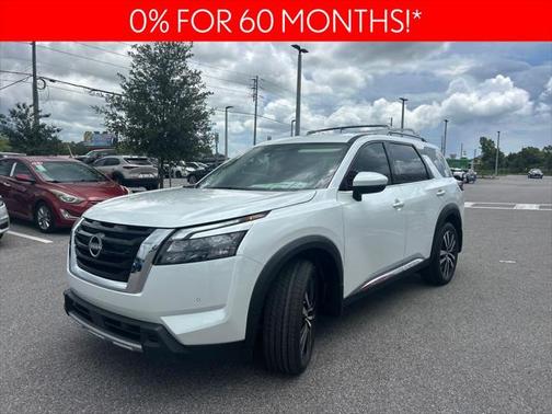 2025 Nissan Pathfinder Platinum FWD