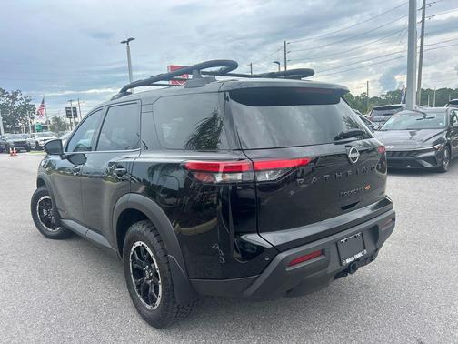 2025 Nissan Pathfinder Rock Creek 4WD