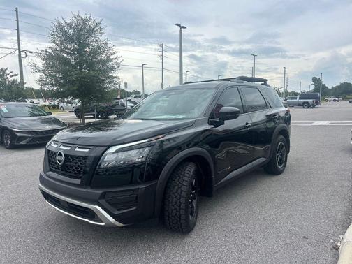 2025 Nissan Pathfinder Rock Creek 4WD