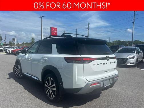 2025 Nissan Pathfinder Platinum 4WD