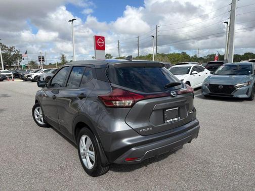 2021 Nissan Kicks S