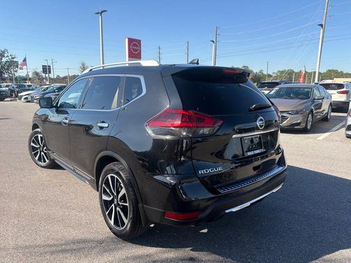 2020 Nissan Rogue SL