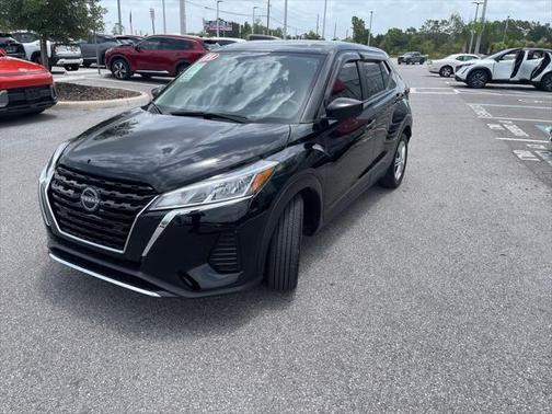 2023 Nissan Kicks S