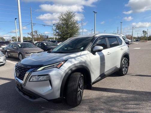 2022 Nissan Rogue SV