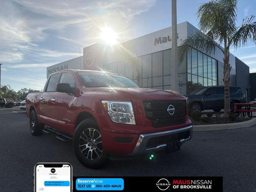 2021 Nissan Titan SV