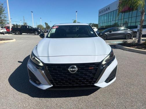 2023 Nissan Altima SR FWD